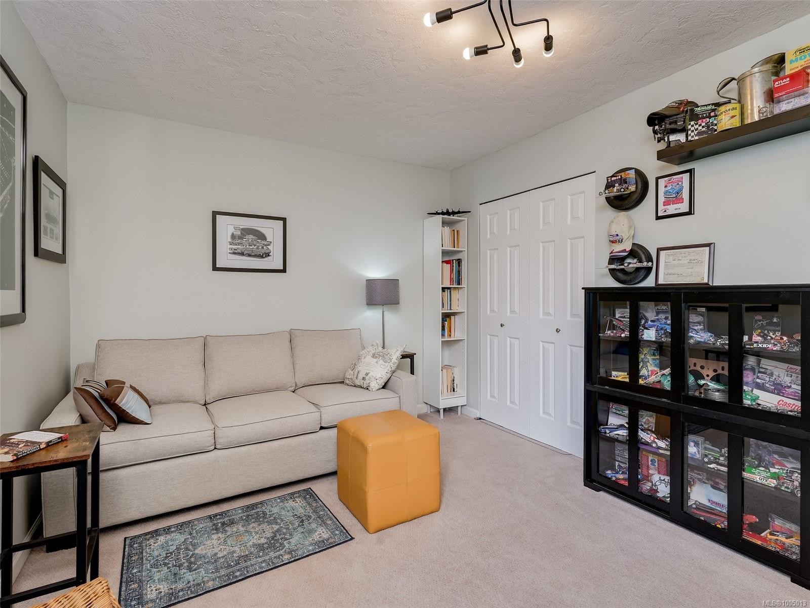 









2135


Amelia

Ave, 80,
Sidney,




BC
V8L 5V7

