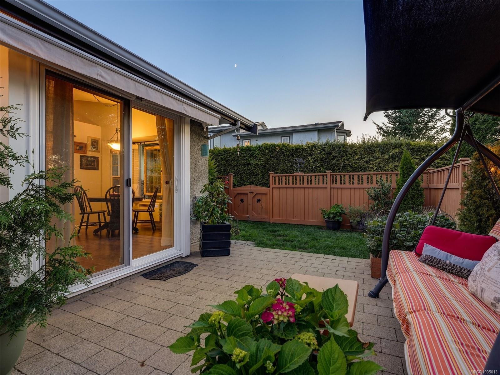 









2135


Amelia

Ave, 80,
Sidney,




BC
V8L 5V7

