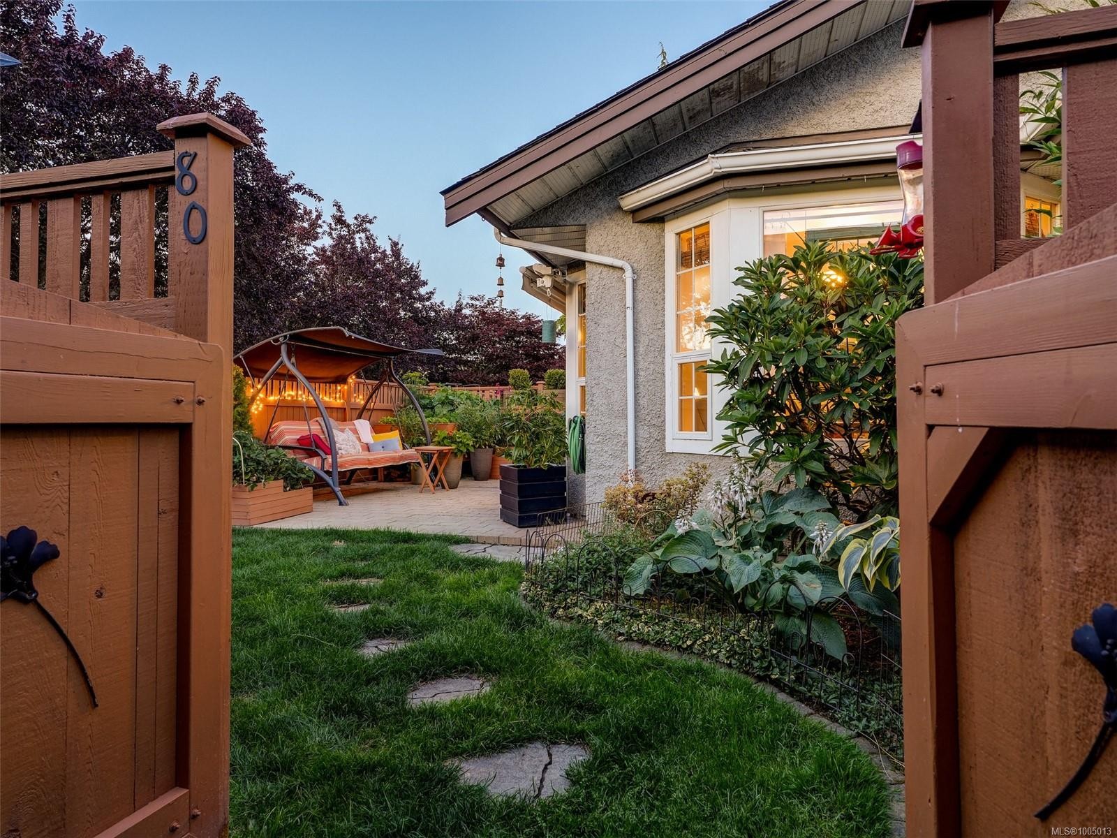 









2135


Amelia

Ave, 80,
Sidney,




BC
V8L 5V7

