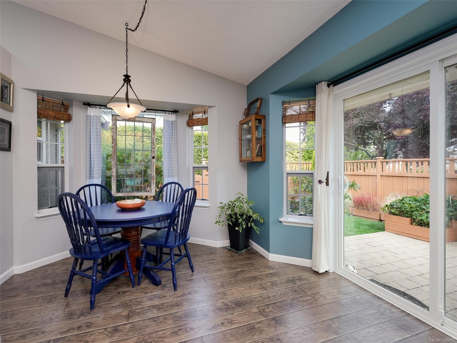 









2135


Amelia

Ave, 80,
Sidney,




BC
V8L 5V7

