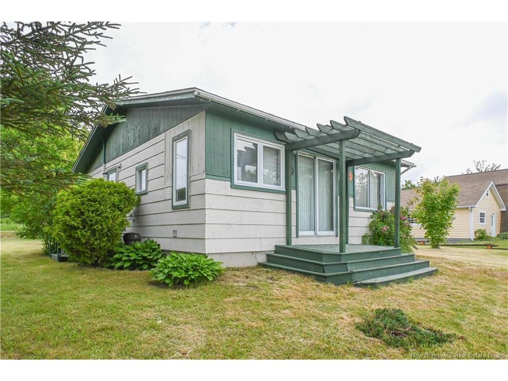 









32


Denis

LANE,
Landry Office,




NB
E8P 1L1

