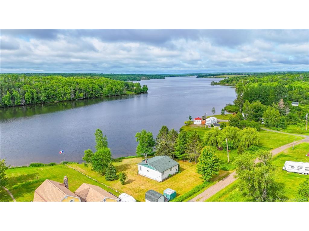 









32


Denis

LANE,
Landry Office,




NB
E8P 1L1

