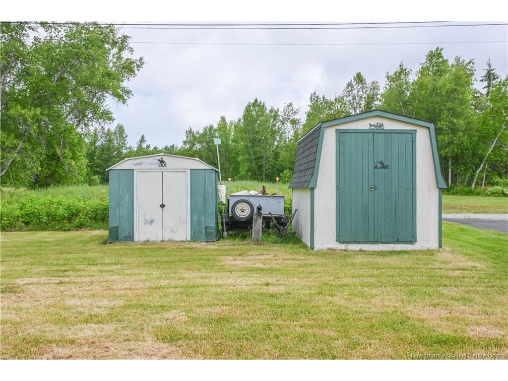 









32


Denis

LANE,
Landry Office,




NB
E8P 1L1

