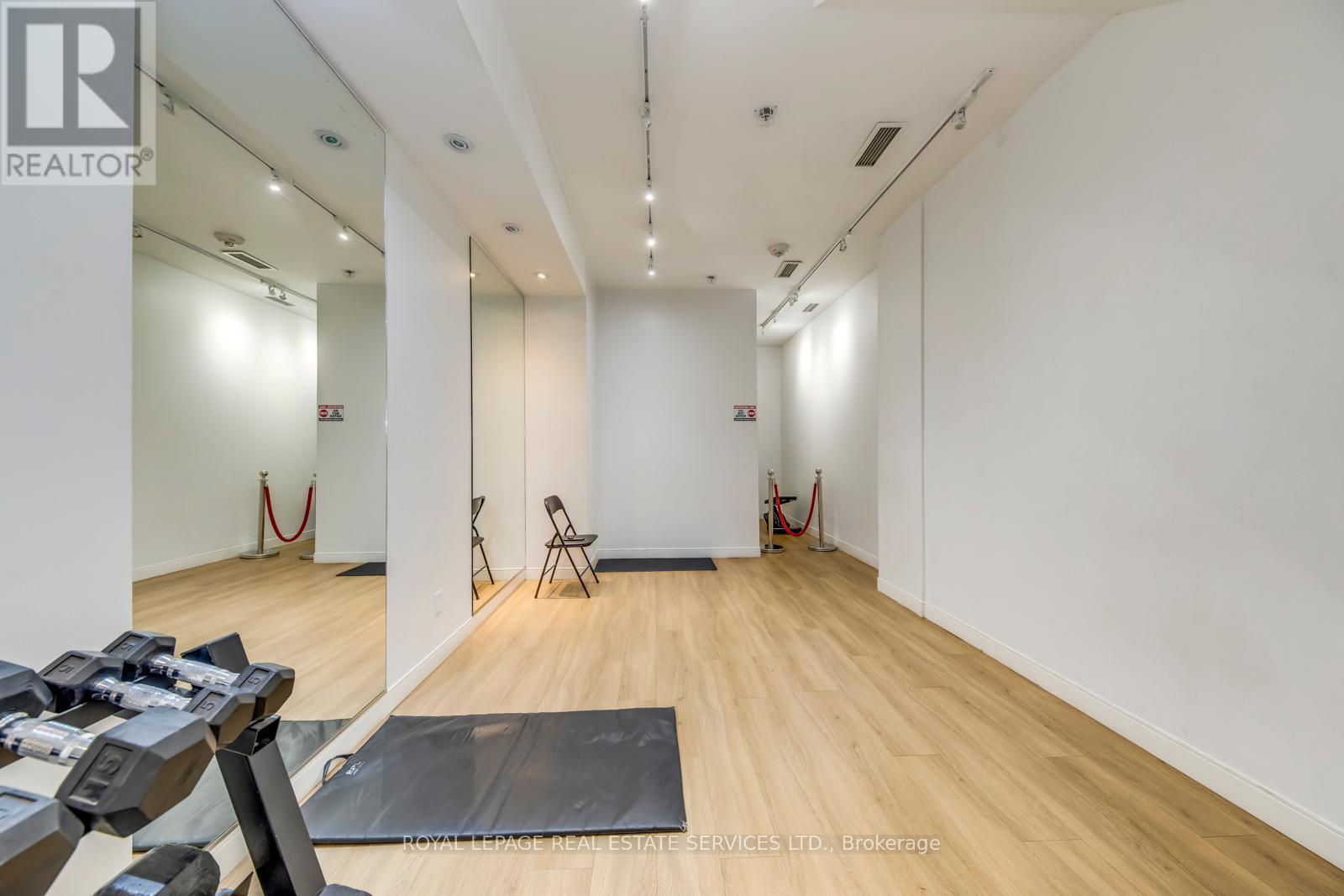 












1136 - 68 ABELL STREET

,
Toronto,




Ontario
M6J0B1

