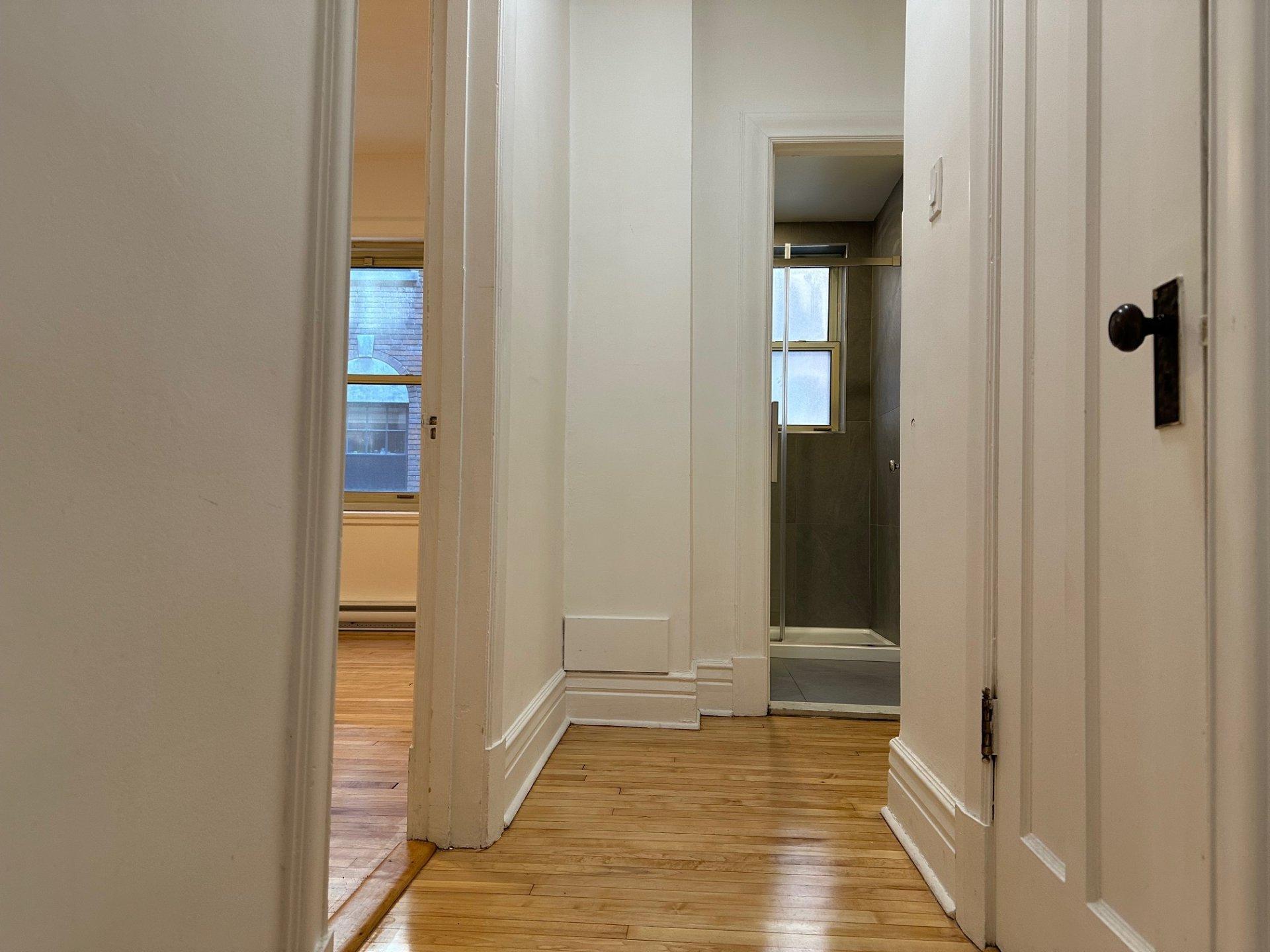 









388


Av. Olivier

, 2,
Westmount,




QC
H3Z2C9

