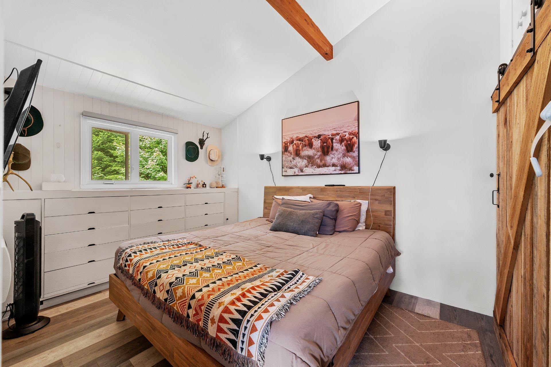 









1125


Ch. du Mont-Arpin

,
Sainte-Agathe-des-Monts,




QC
J8C0N1

