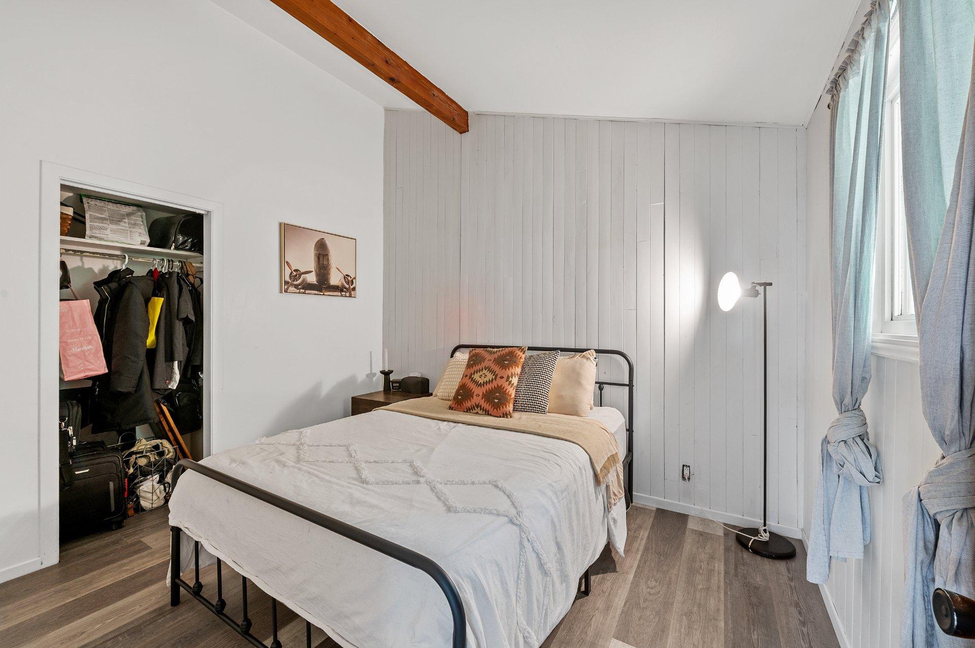 









1125


Ch. du Mont-Arpin

,
Sainte-Agathe-des-Monts,




QC
J8C0N1

