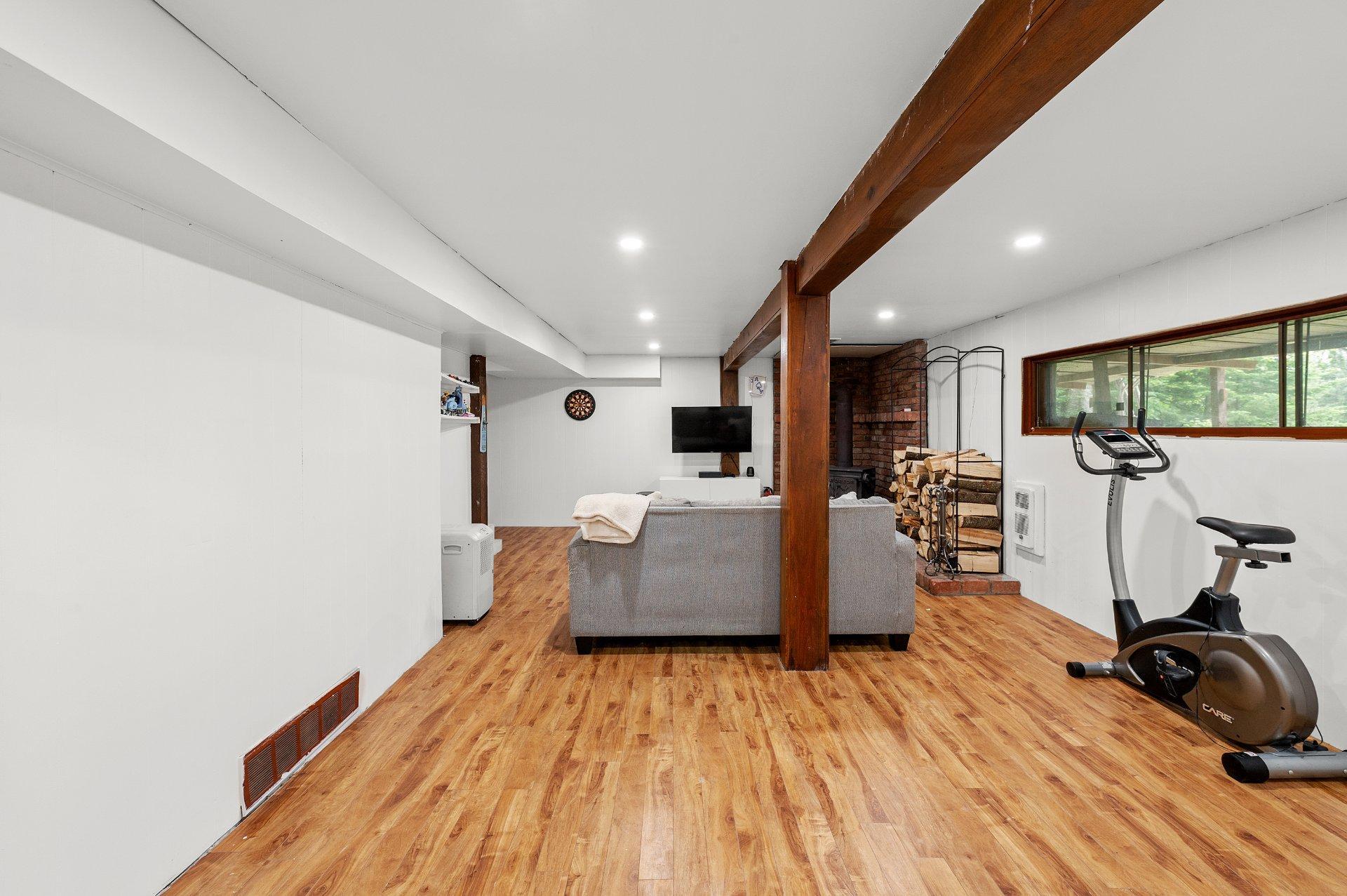 









1125


Ch. du Mont-Arpin

,
Sainte-Agathe-des-Monts,




QC
J8C0N1

