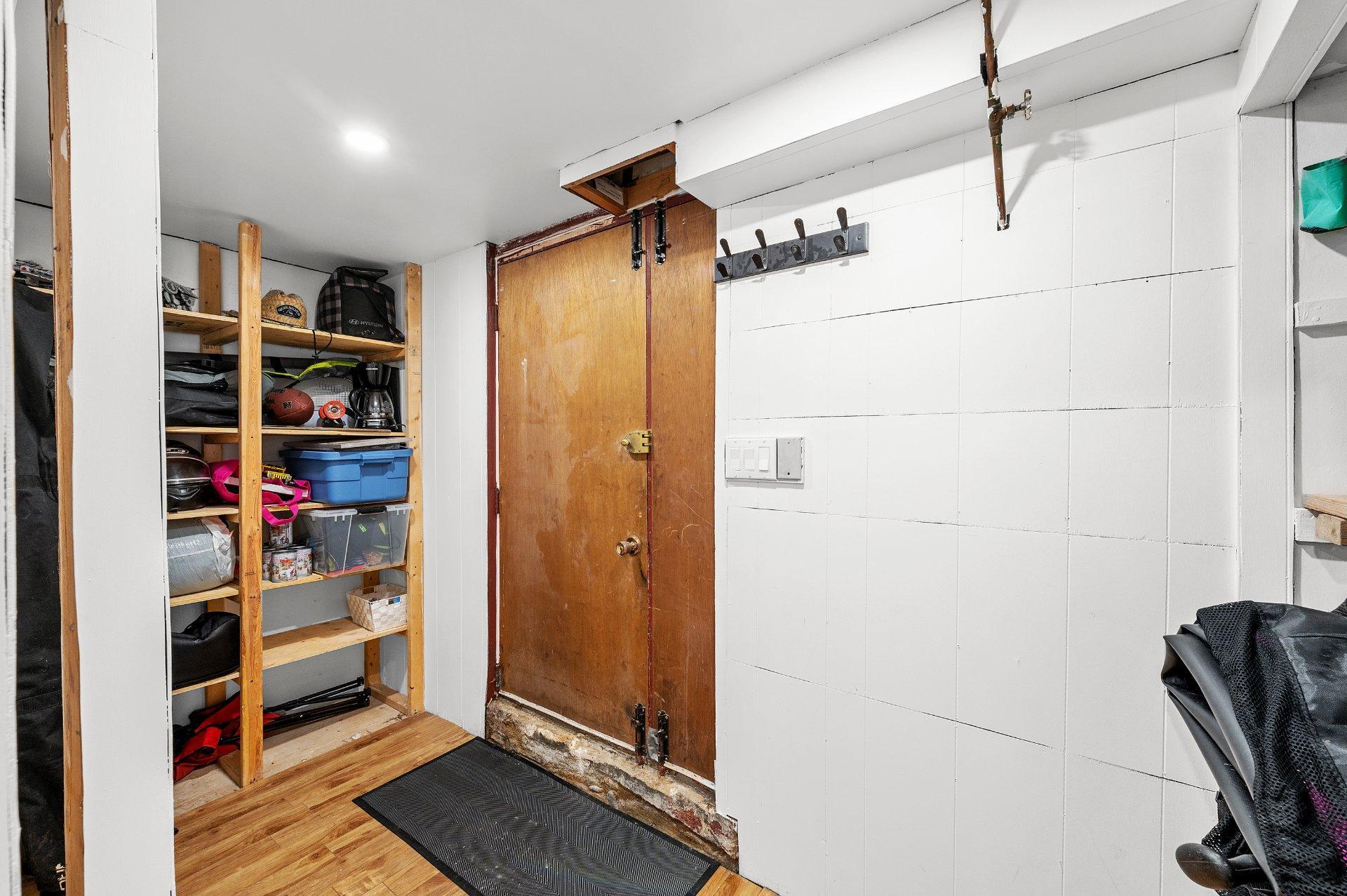 









1125


Ch. du Mont-Arpin

,
Sainte-Agathe-des-Monts,




QC
J8C0N1

