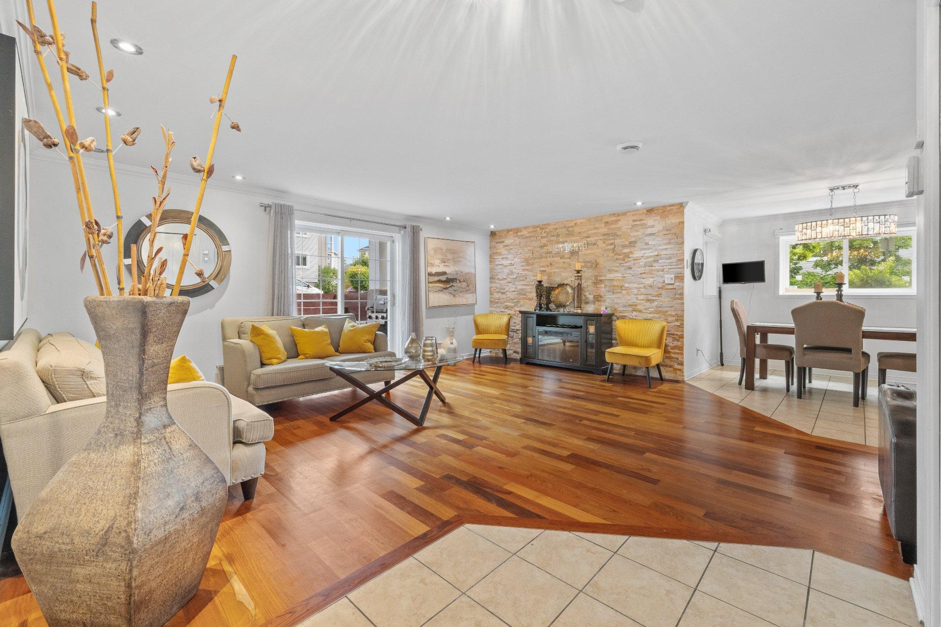 









1260


Rue François-Corbeil

, 101,
Terrebonne (Terrebonne),




QC
J6W6G8

