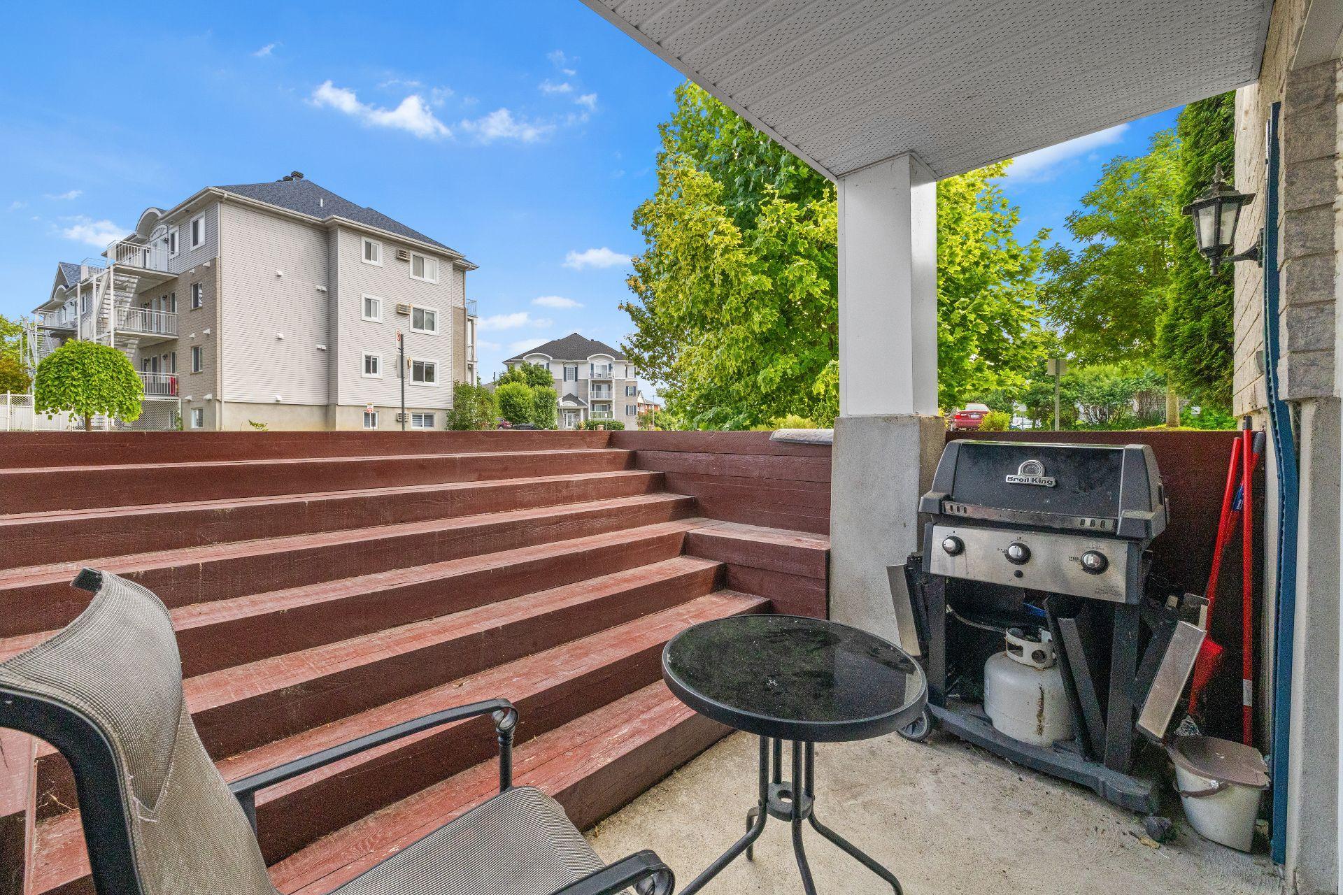 









1260


Rue François-Corbeil

, 101,
Terrebonne (Terrebonne),




QC
J6W6G8

