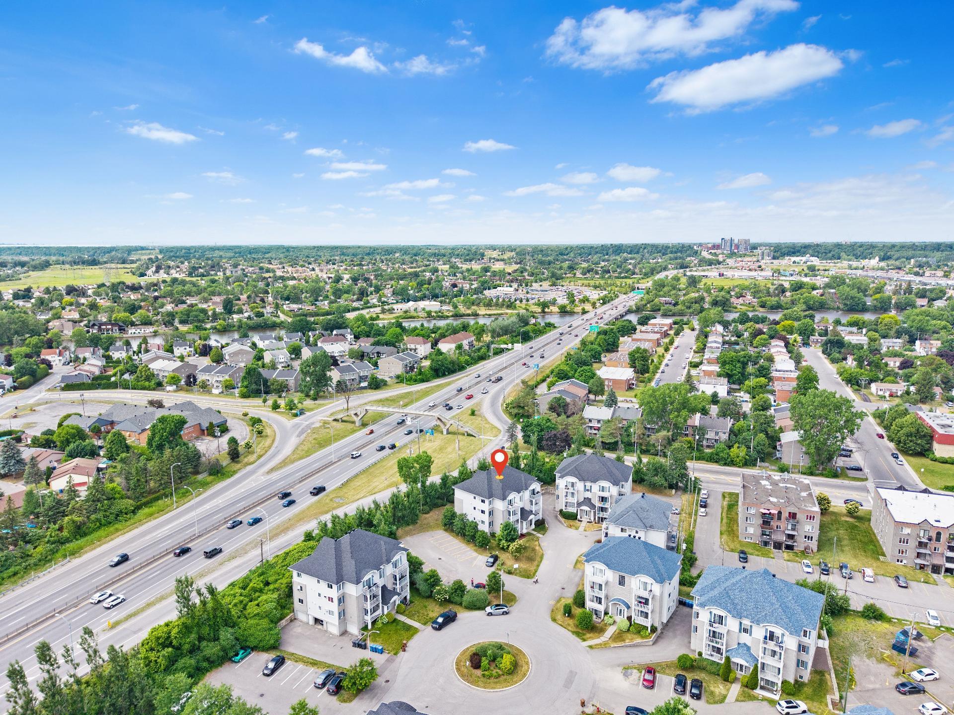 









1260


Rue François-Corbeil

, 101,
Terrebonne (Terrebonne),




QC
J6W6G8

