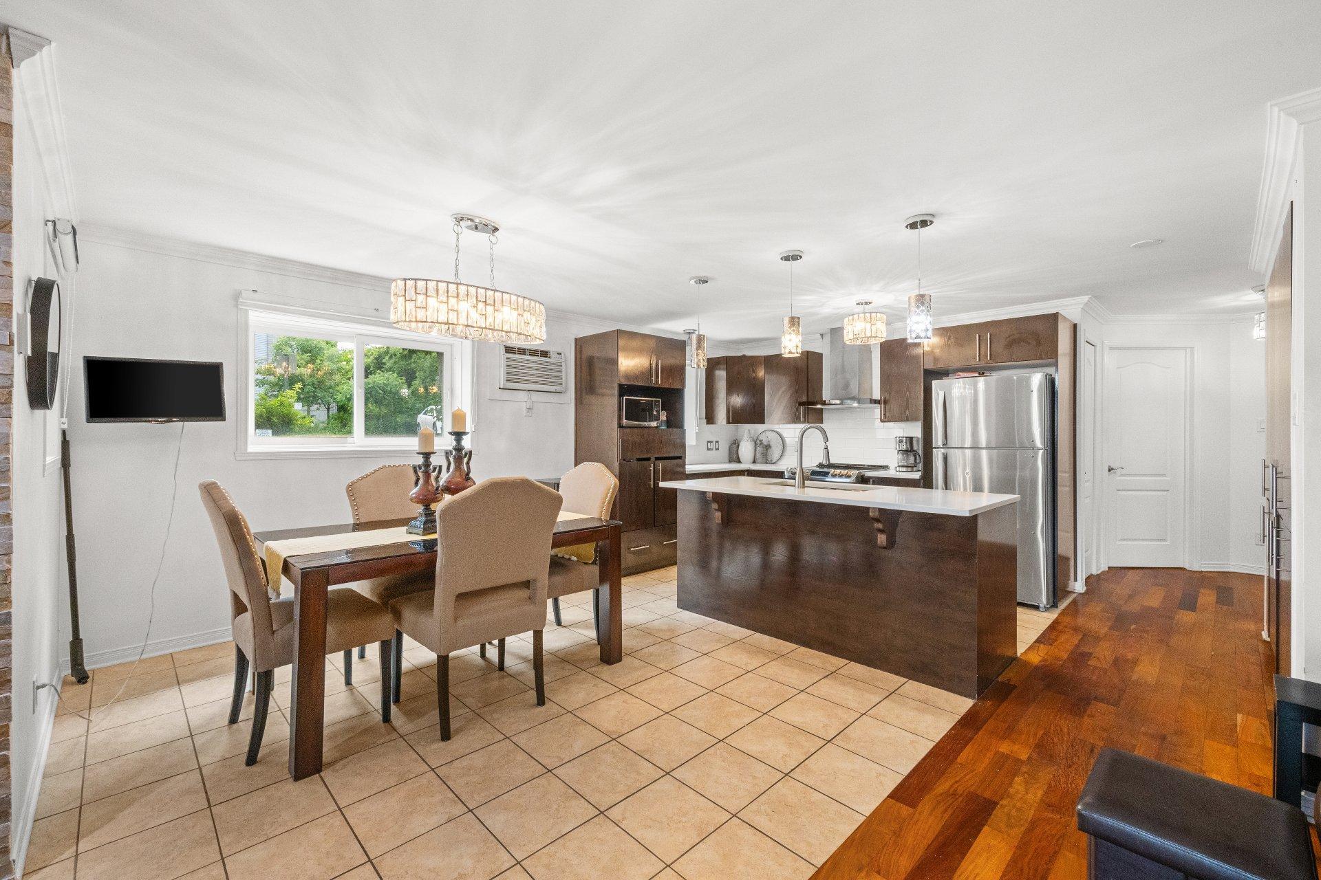 









1260


Rue François-Corbeil

, 101,
Terrebonne (Terrebonne),




QC
J6W6G8

