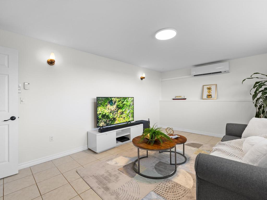 












151 Cathy Drive

,
Cornwall,




PE
C1A 1H8

