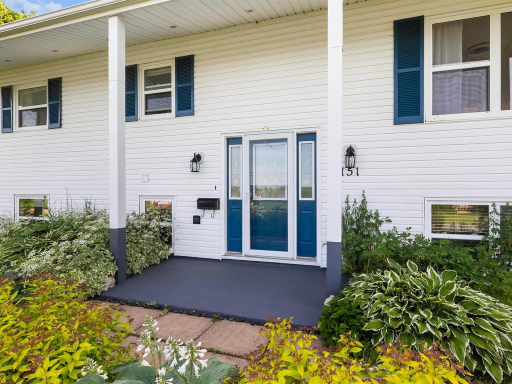 












151 Cathy Drive

,
Cornwall,




PE
C1A 1H8

