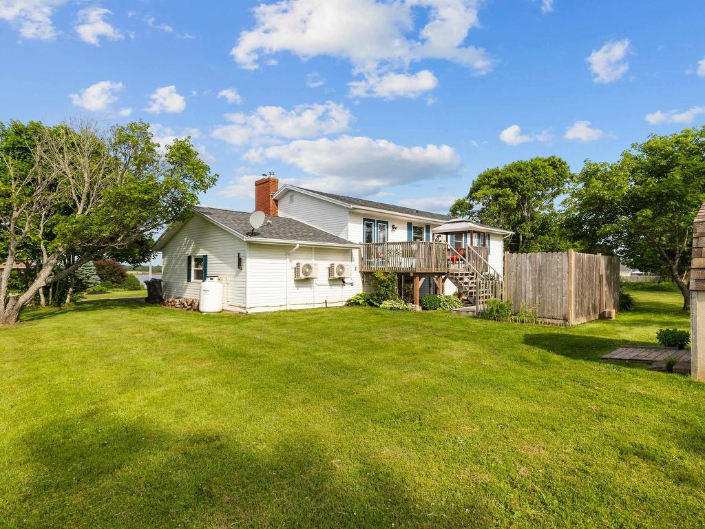 












151 Cathy Drive

,
Cornwall,




PE
C1A 1H8

