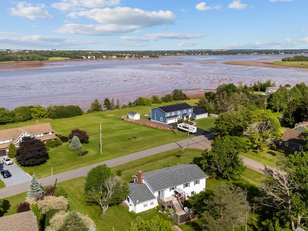 












151 Cathy Drive

,
Cornwall,




PE
C1A 1H8

