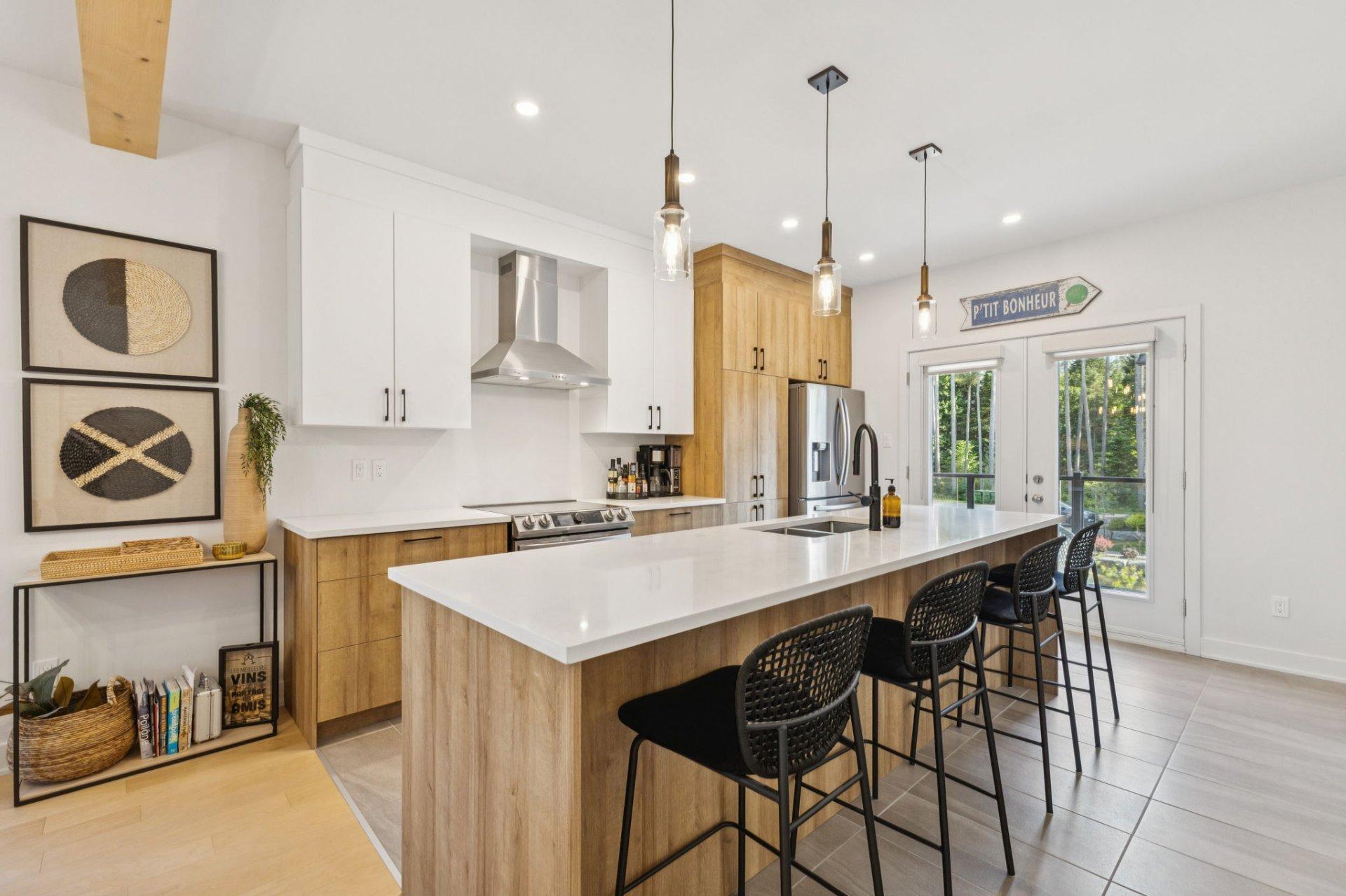 









567


Rue Charlie-Forbell

,
Mont-Tremblant,




QC
J8E2M4

