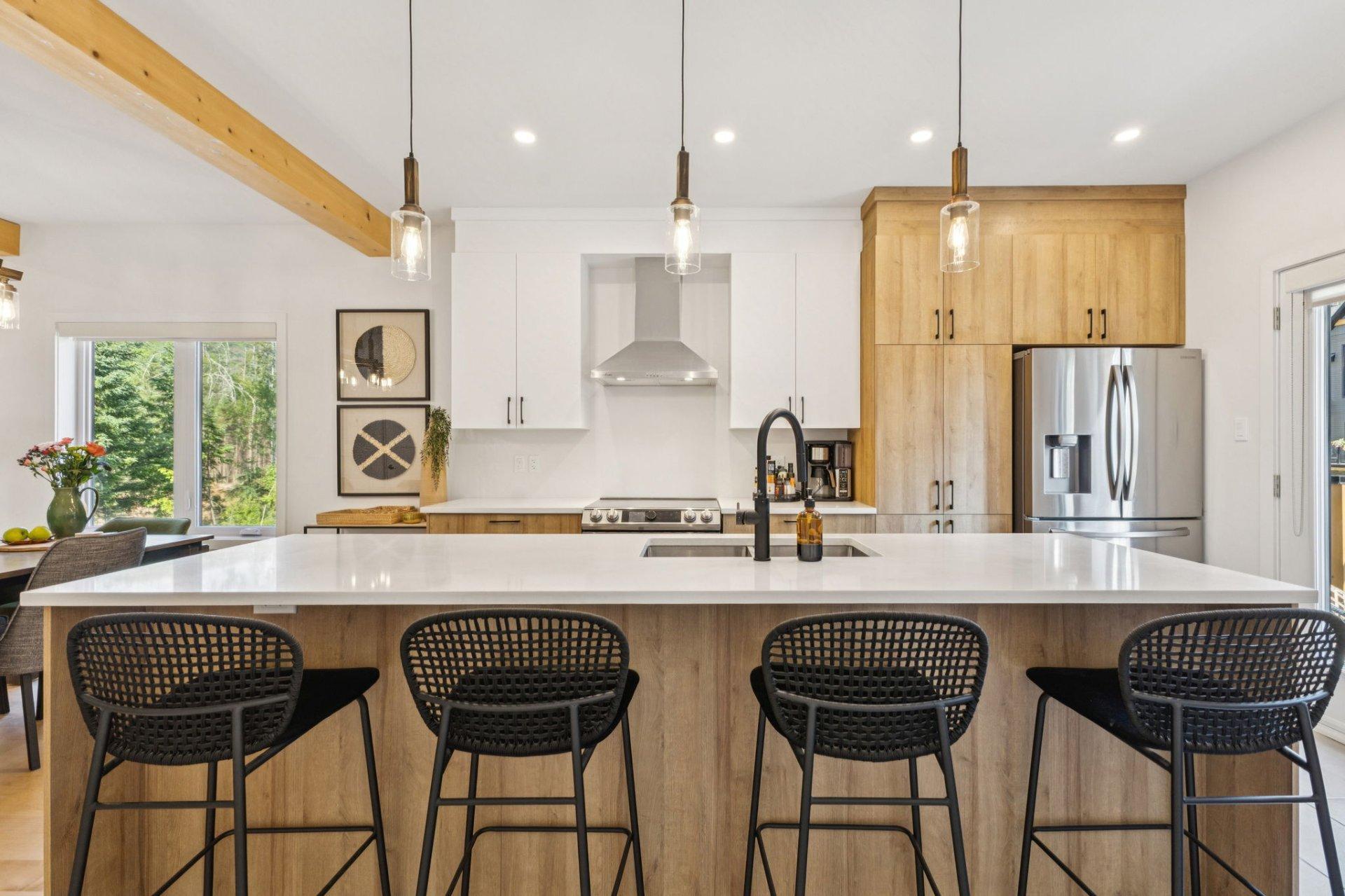 









567


Rue Charlie-Forbell

,
Mont-Tremblant,




QC
J8E2M4

