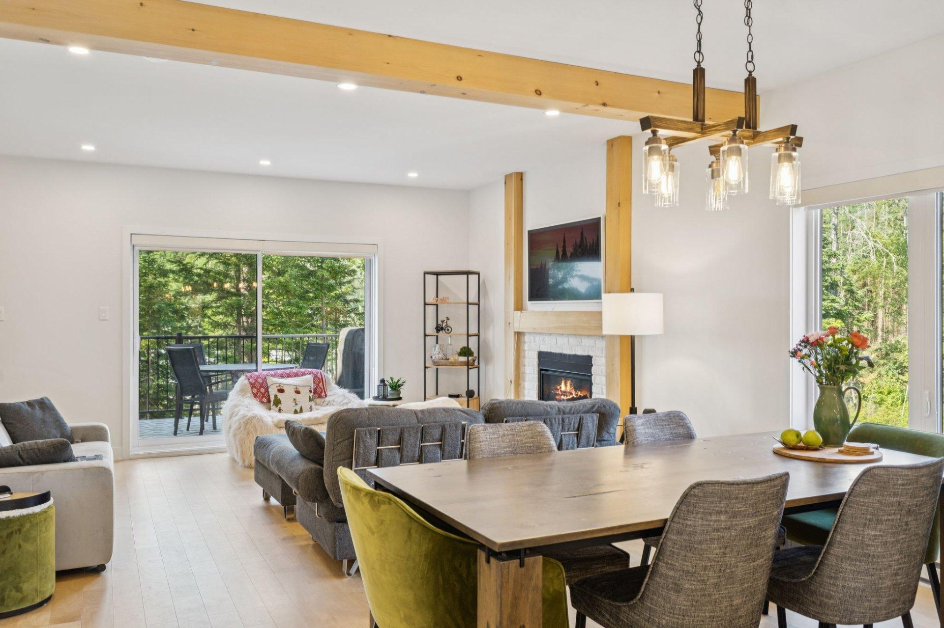 









567


Rue Charlie-Forbell

,
Mont-Tremblant,




QC
J8E2M4

