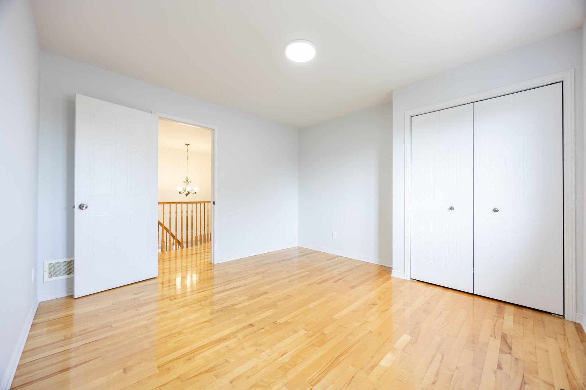 









125


Rue des Cascades

,
Vaudreuil-Dorion,




QC
J7V0L3

