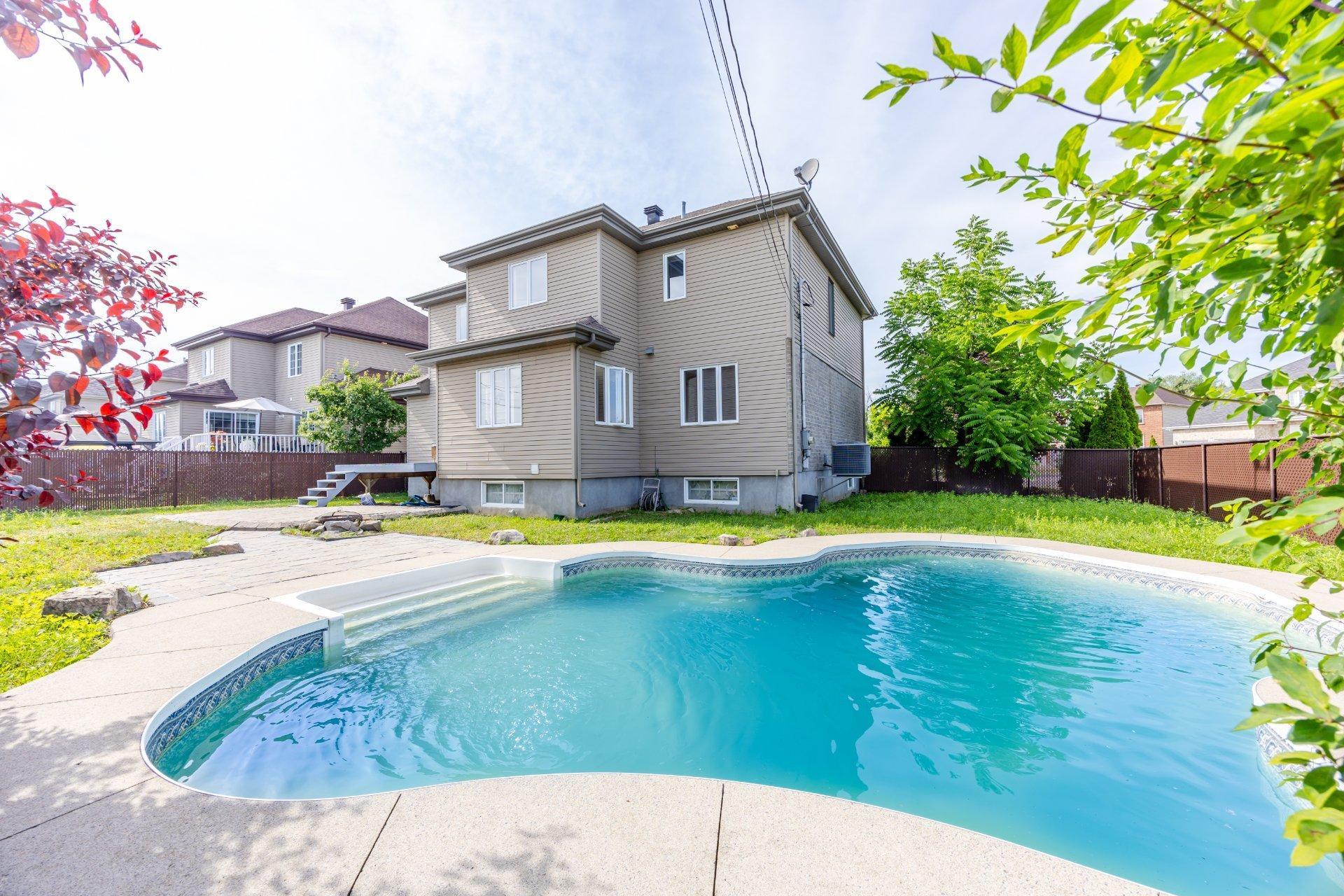 









125


Rue des Cascades

,
Vaudreuil-Dorion,




QC
J7V0L3

