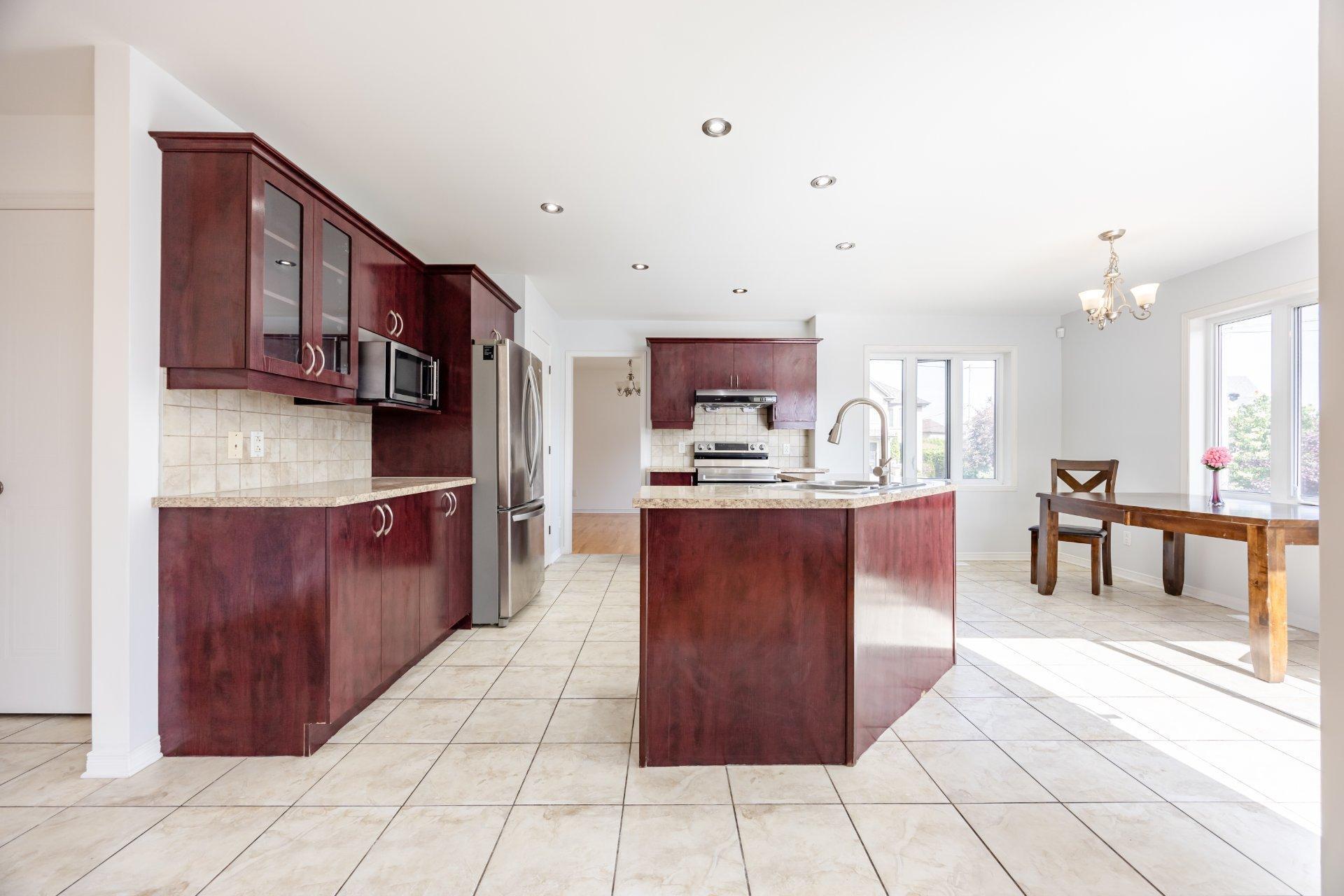 









125


Rue des Cascades

,
Vaudreuil-Dorion,




QC
J7V0L3

