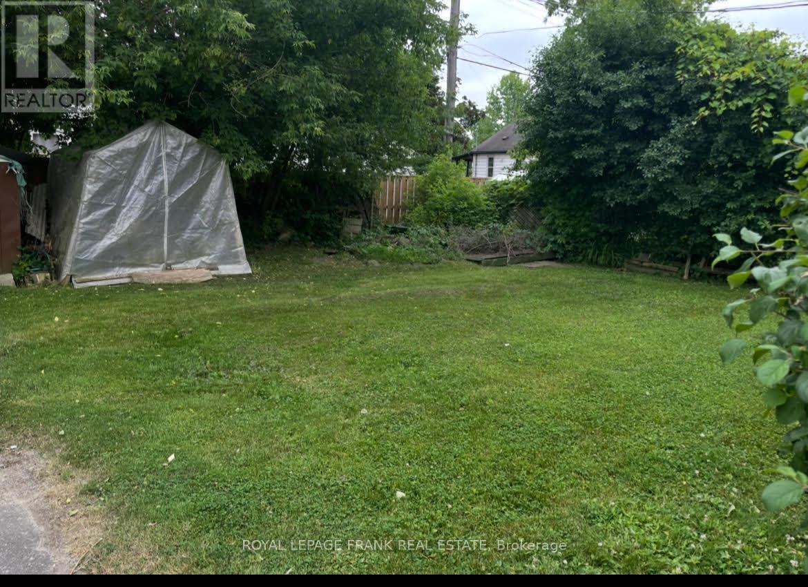 












541 MCKELLAR STREET

,
Peterborough South (West),




Ontario
K9J1R1

