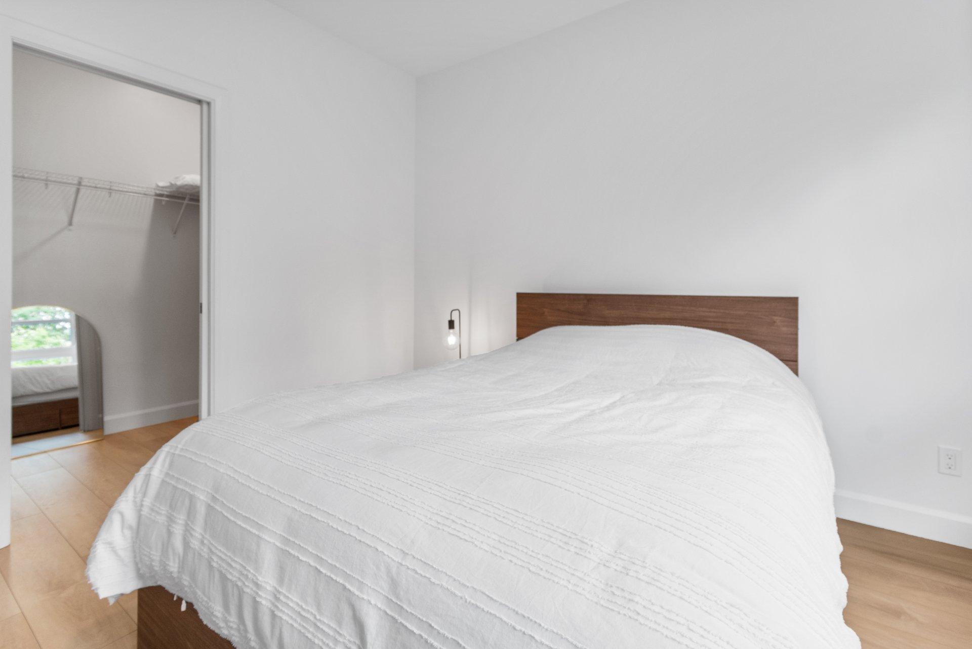 









387


Route 273

, 3,
Saint-Apollinaire,




QC
G0S2E0

