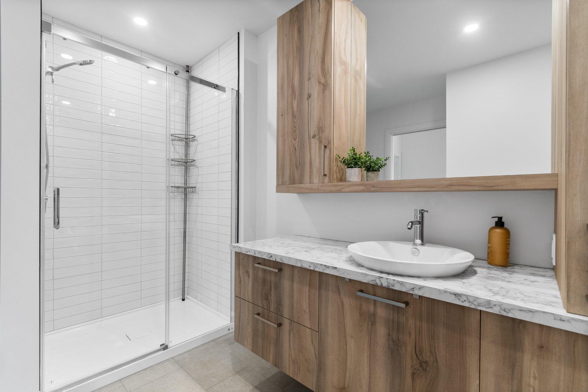 









387


Route 273

, 3,
Saint-Apollinaire,




QC
G0S2E0


