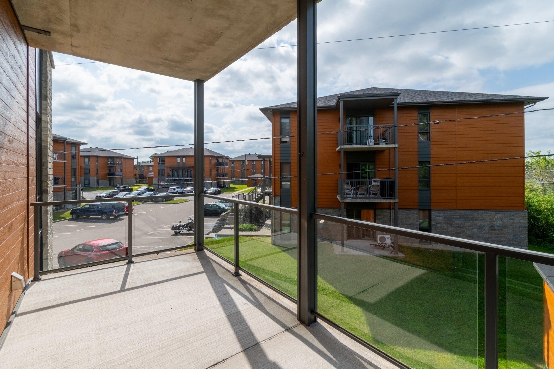 









387


Route 273

, 3,
Saint-Apollinaire,




QC
G0S2E0

