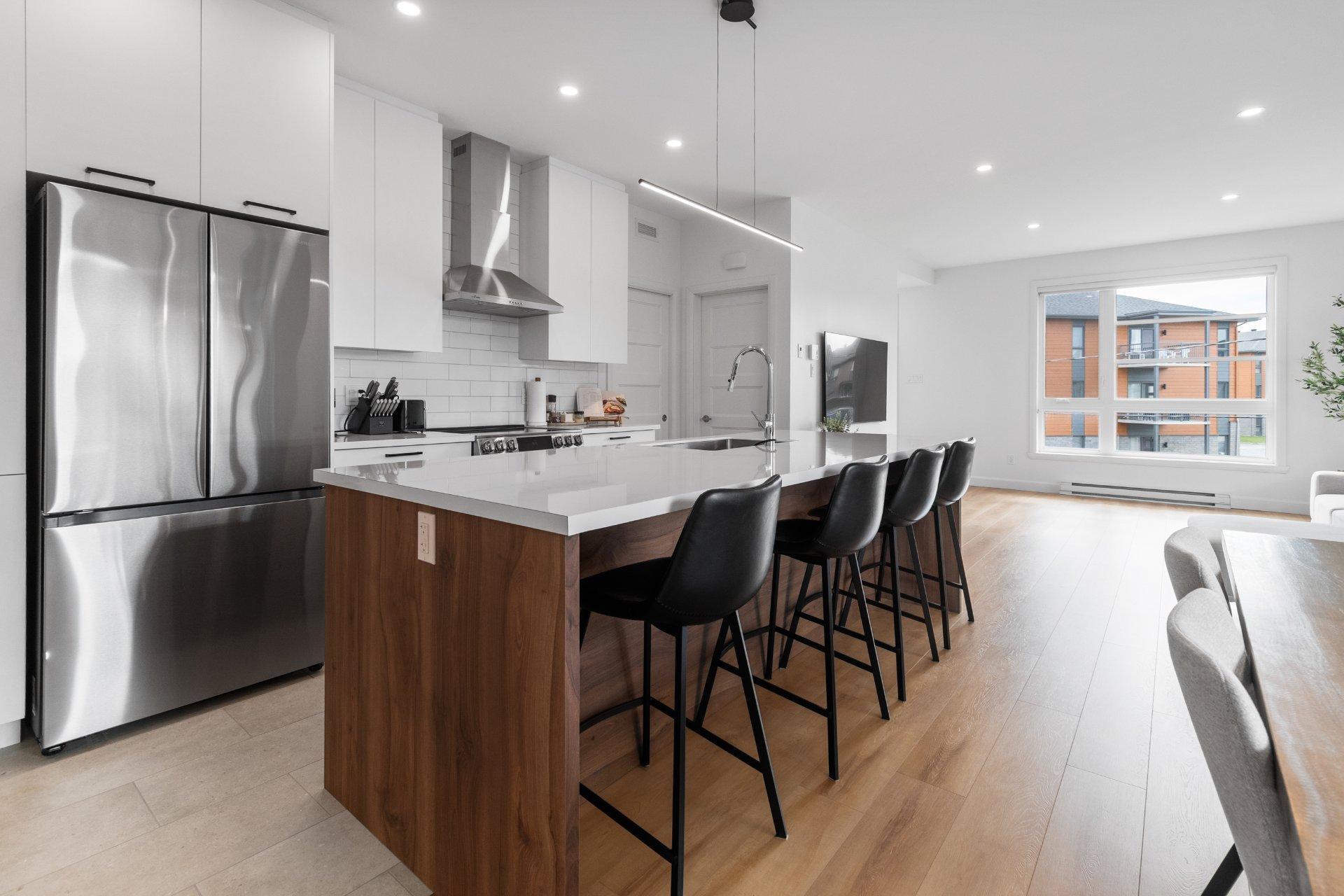 









387


Route 273

, 3,
Saint-Apollinaire,




QC
G0S2E0

