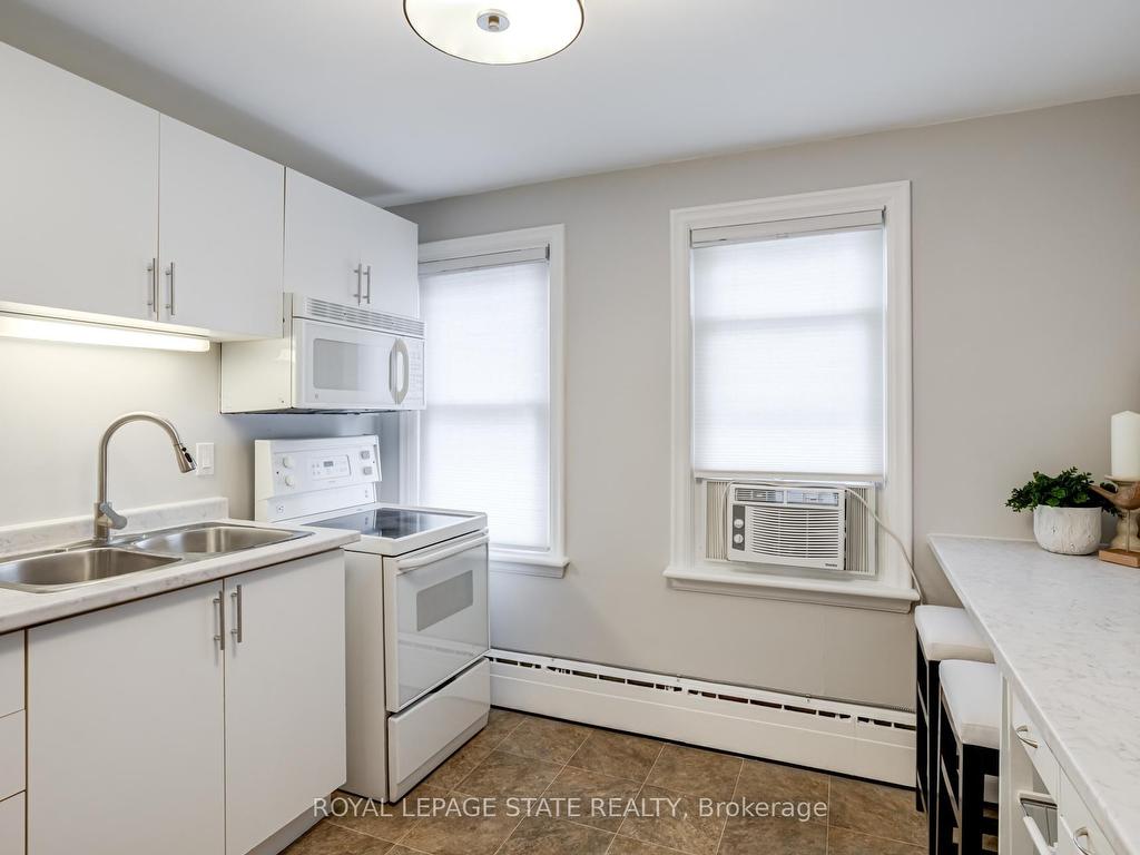 









15


Empress

Avenue,
Hamilton,




ON
L9A 1M1

