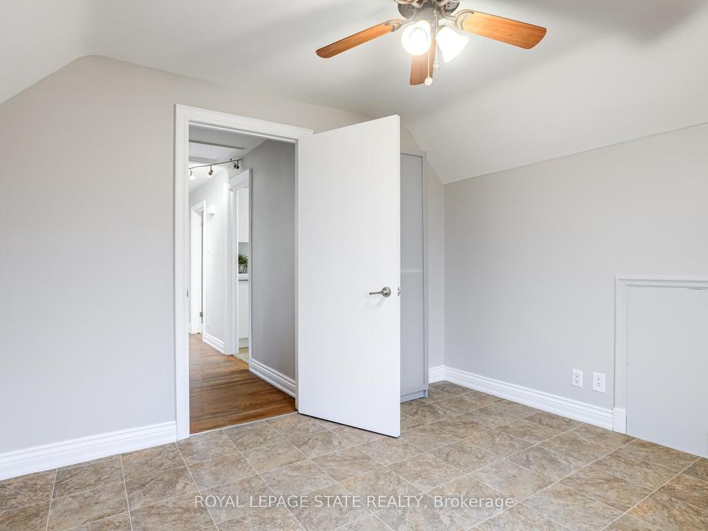 









15


Empress

Avenue,
Hamilton,




ON
L9A 1M1

