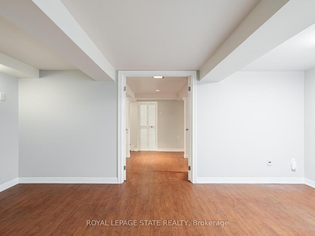 









15


Empress

Avenue,
Hamilton,




ON
L9A 1M1

