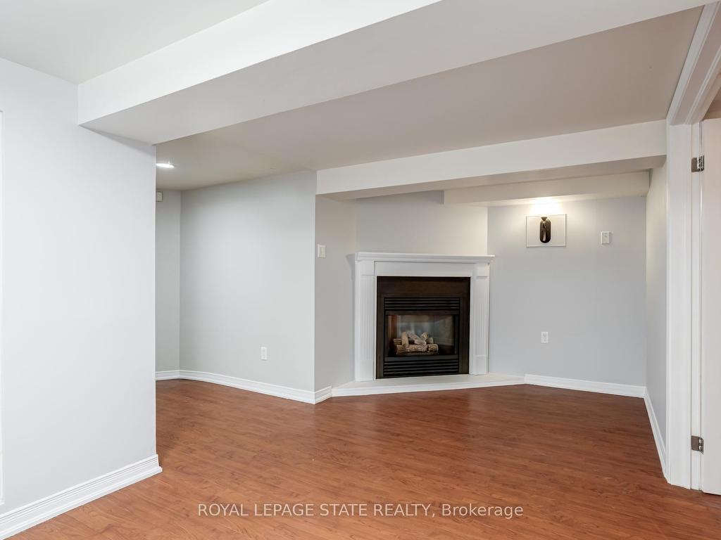 









15


Empress

Avenue,
Hamilton,




ON
L9A 1M1

