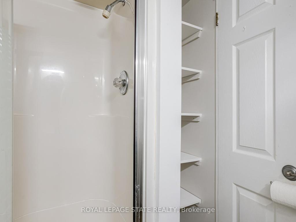 









15


Empress

Avenue,
Hamilton,




ON
L9A 1M1

