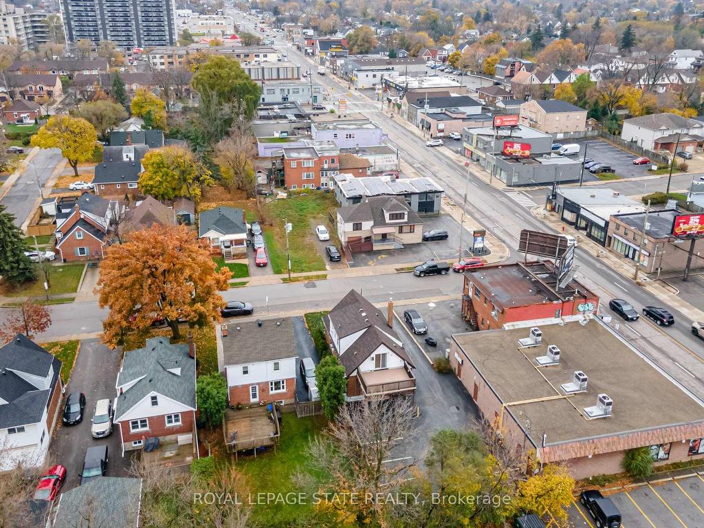 









15


Empress

Avenue,
Hamilton,




ON
L9A 1M1

