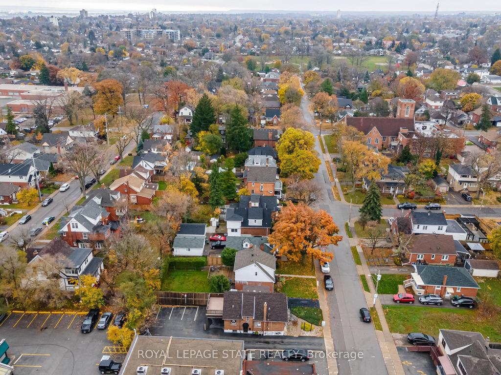 









15


Empress

Avenue,
Hamilton,




ON
L9A 1M1

