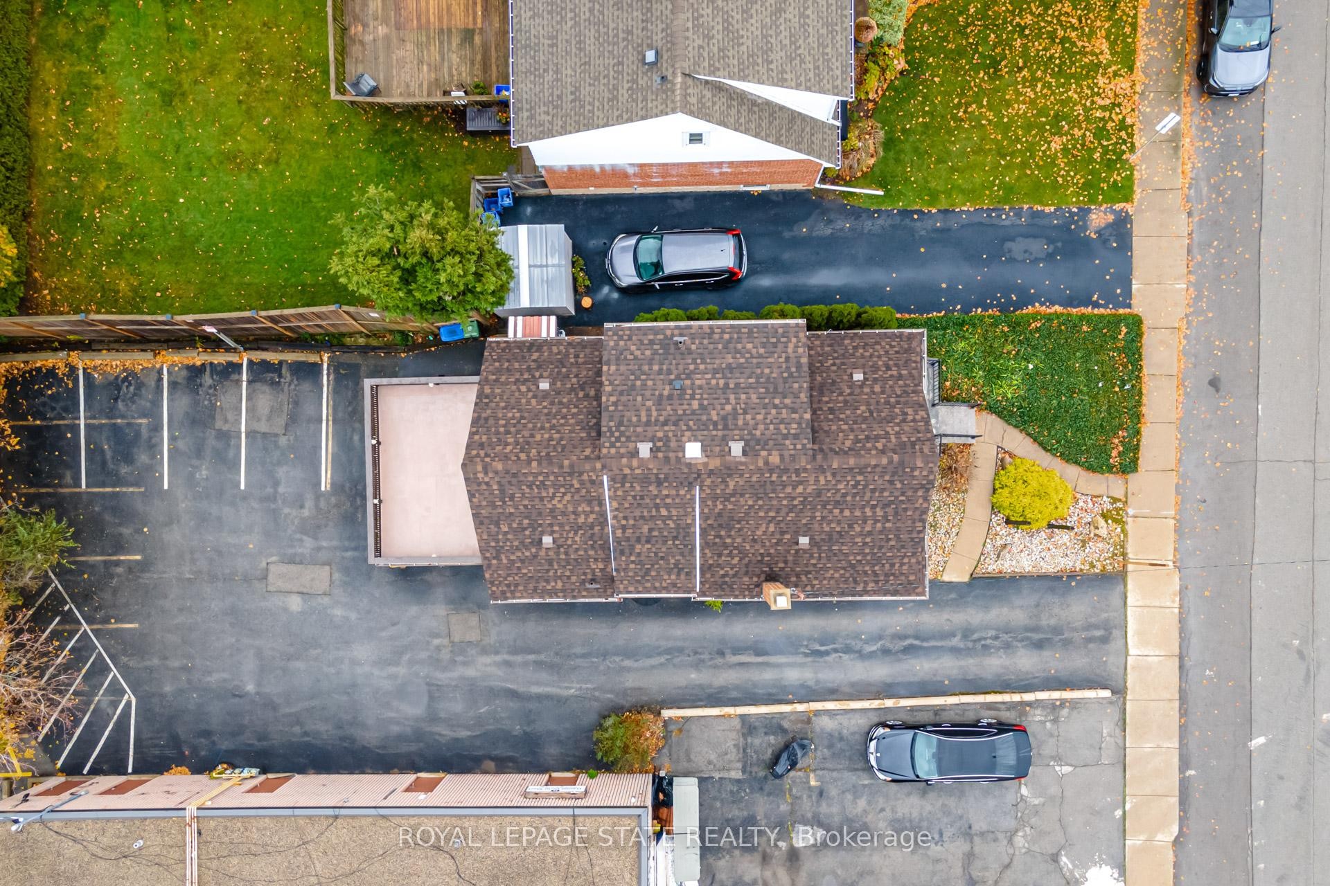 









15


Empress

Avenue,
Hamilton,




ON
L9A 1M1


