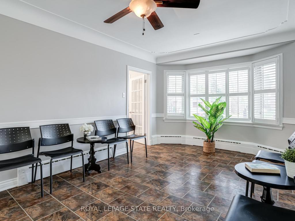 









15


Empress

Avenue,
Hamilton,




ON
L9A 1M1

