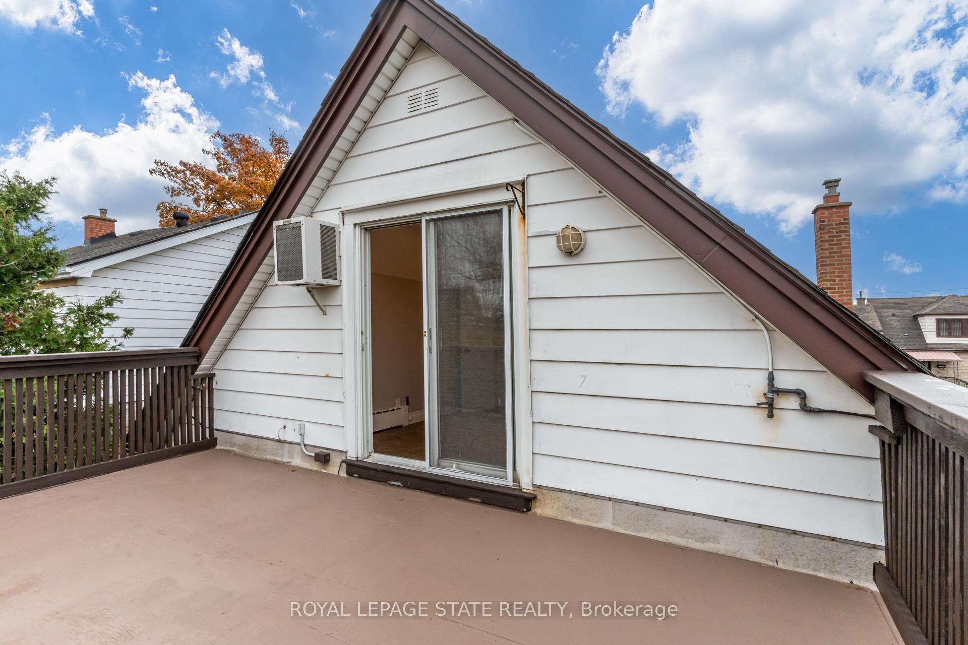 









15


Empress

Avenue,
Hamilton,




ON
L9A 1M1

