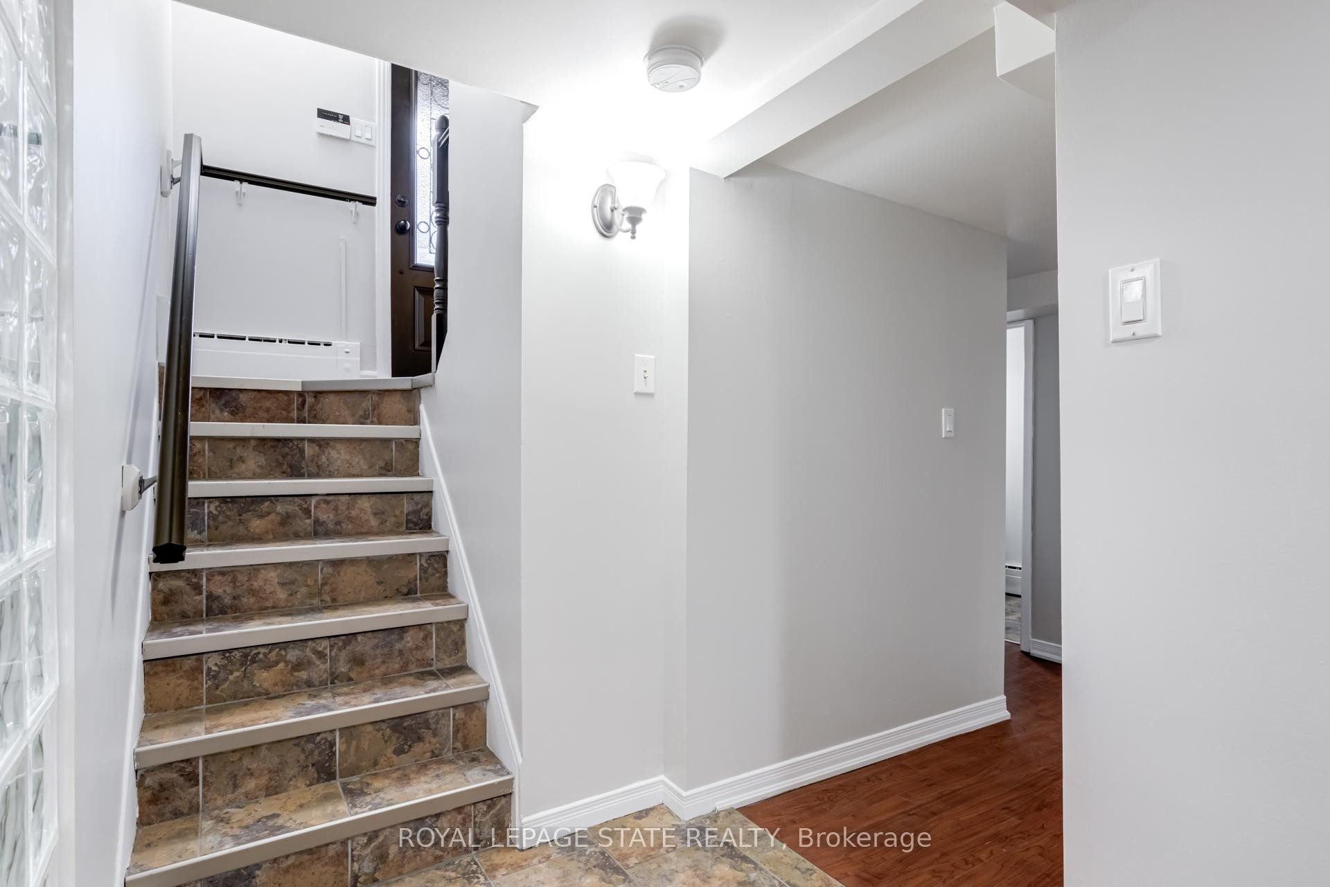 









15


Empress

Avenue,
Hamilton,




ON
L9A 1M1

