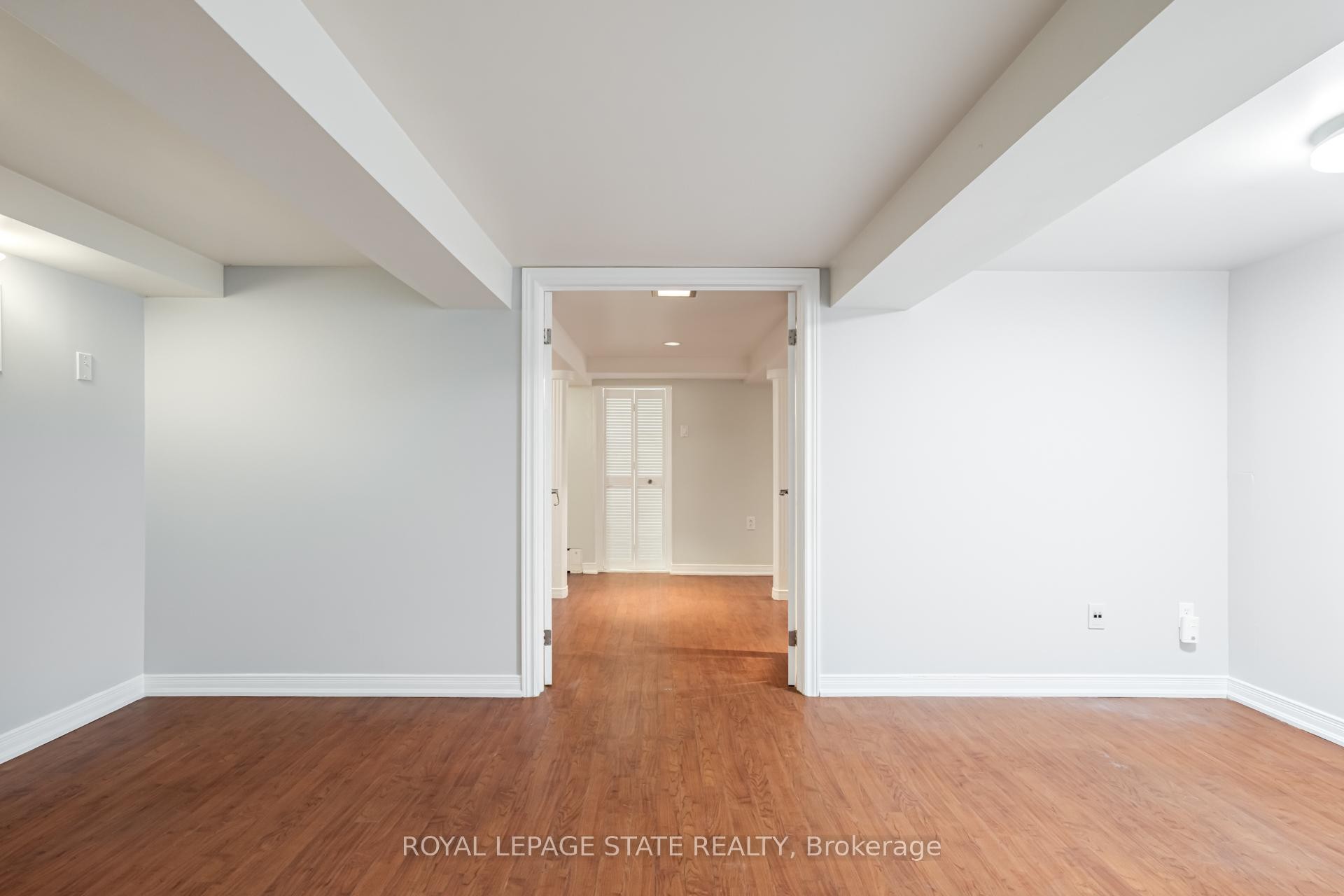 









15


Empress

Avenue,
Hamilton,




ON
L9A 1M1

