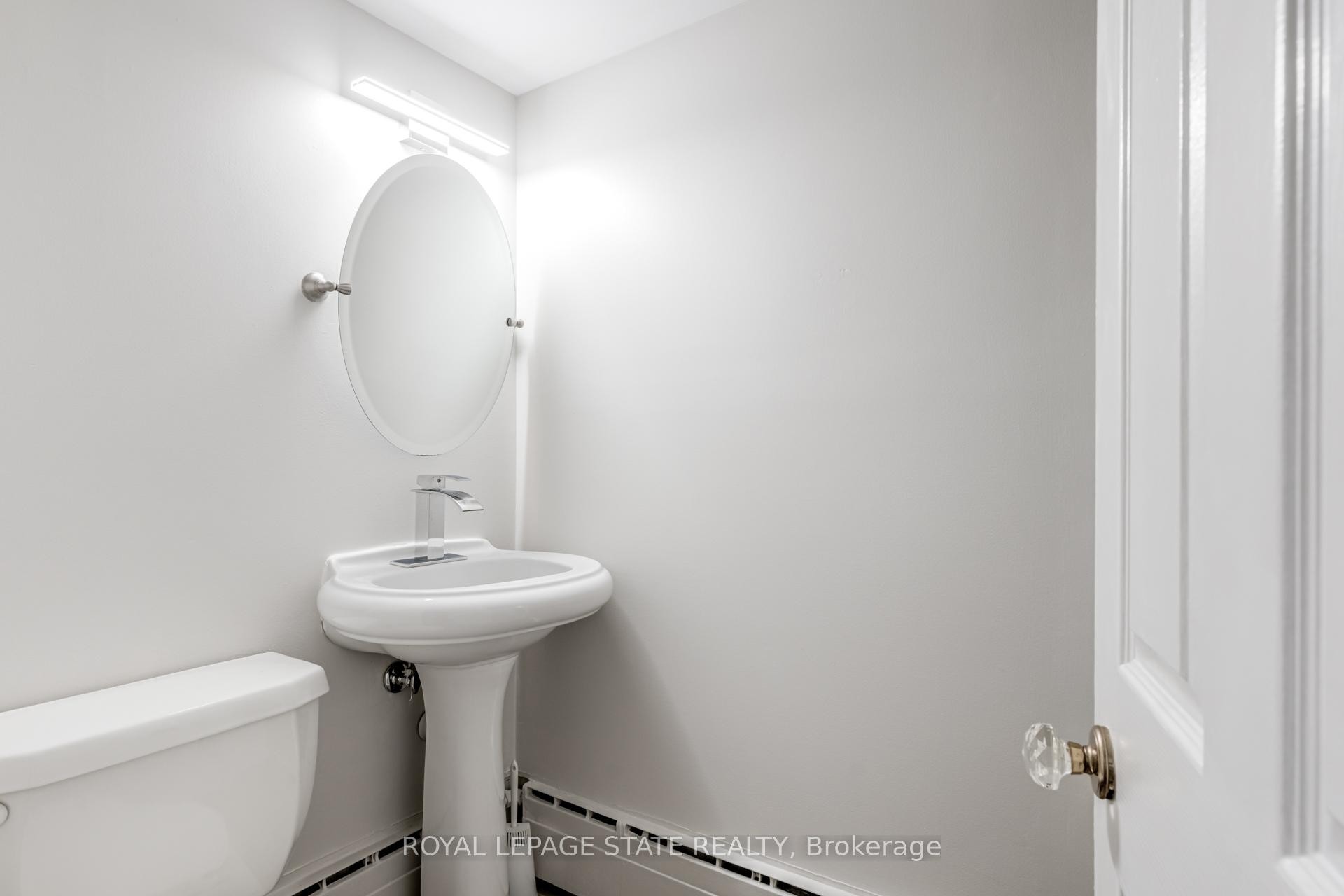 









15


Empress

Avenue,
Hamilton,




ON
L9A 1M1

