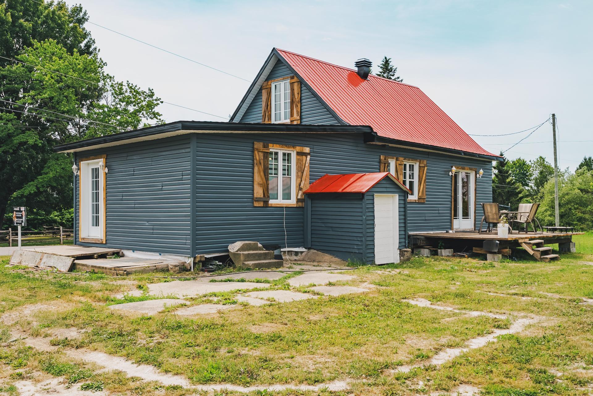 









1050Z


4e Rang O.

,
Saint-Ambroise-de-Kildare,




QC
J0K1C0

