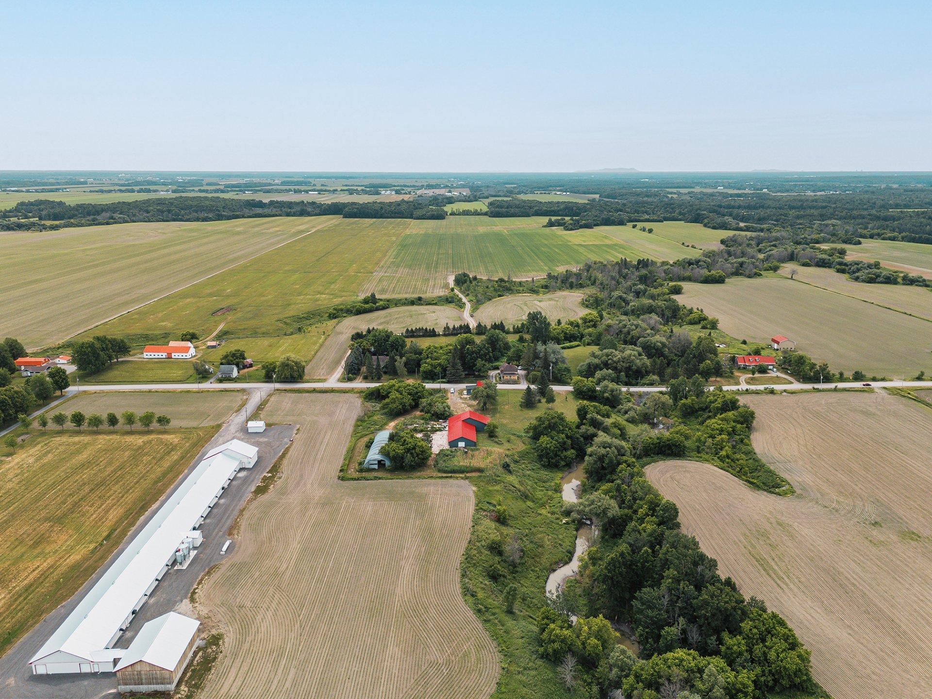 









1050Z


4e Rang O.

,
Saint-Ambroise-de-Kildare,




QC
J0K1C0

