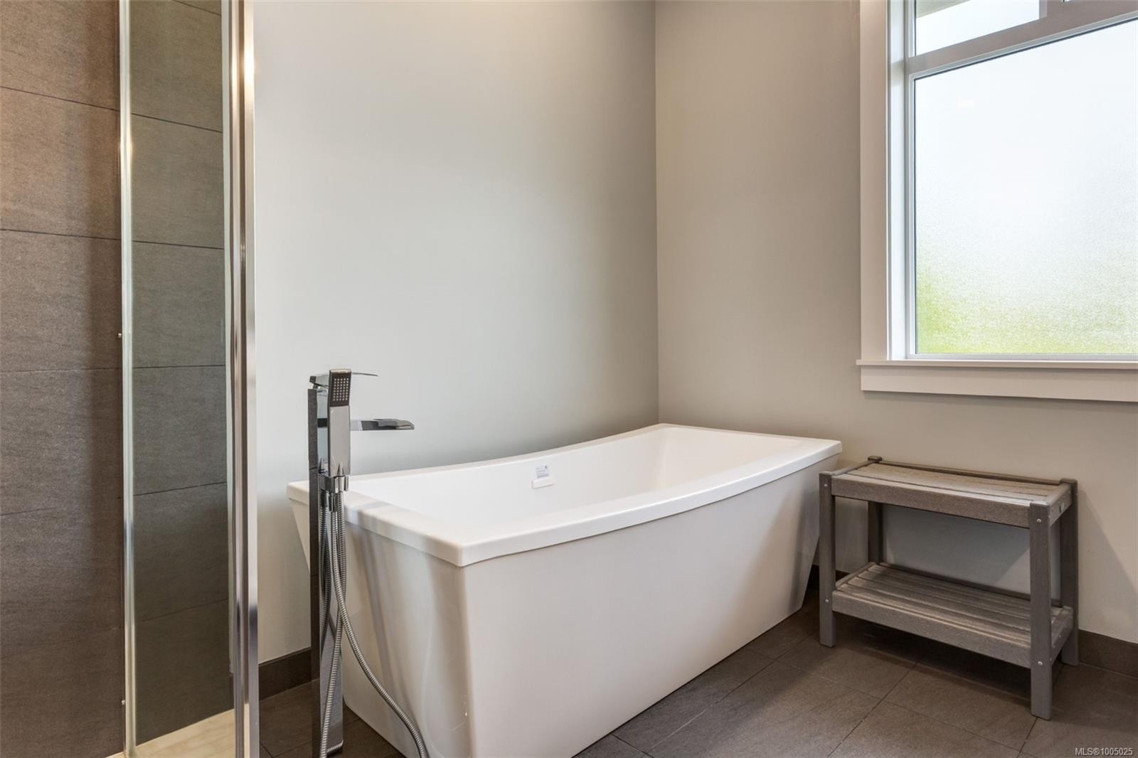 









108


Allview

Lane,
Bowser,




BC
V0R 1G0


