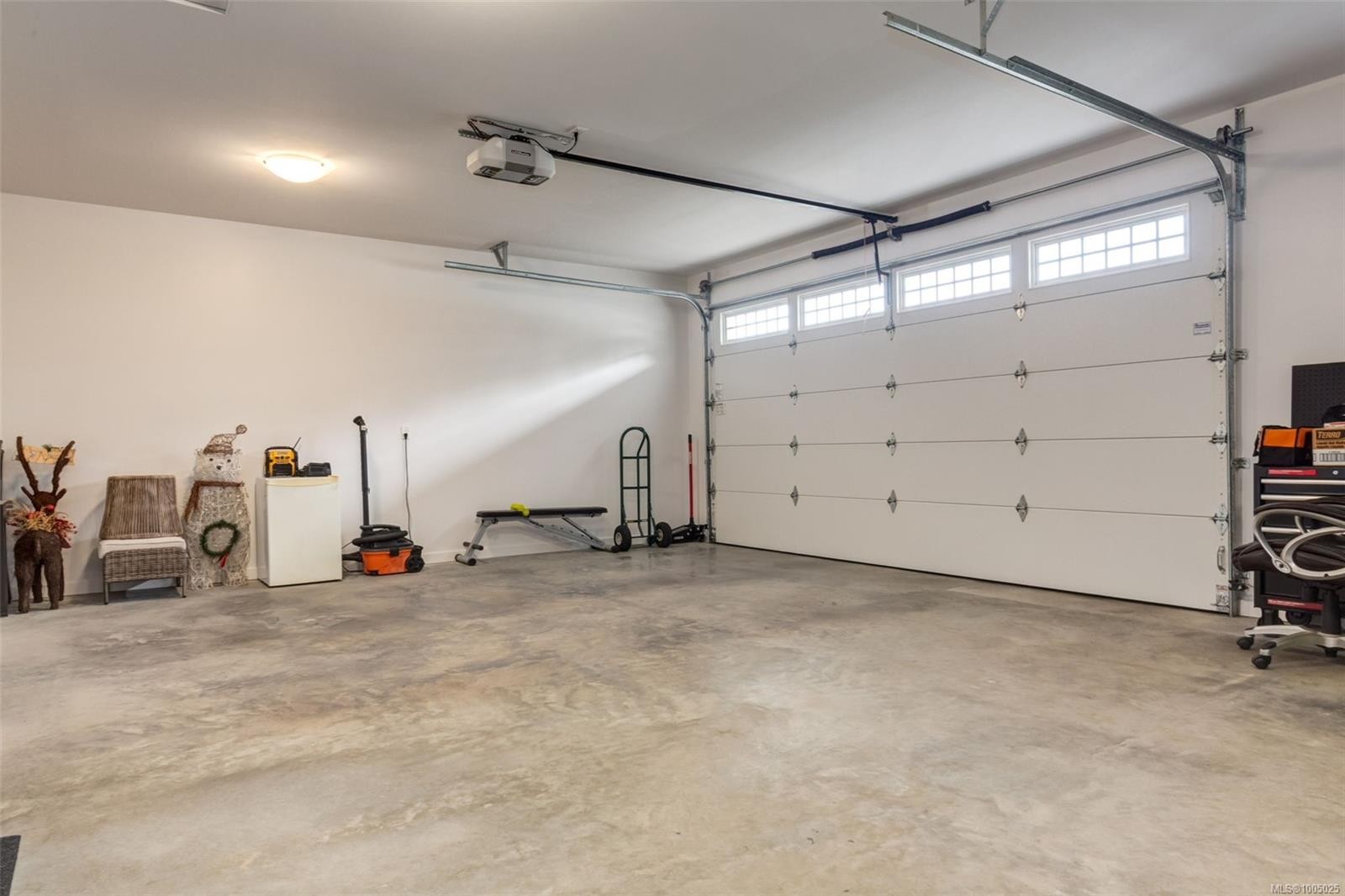 









108


Allview

Lane,
Bowser,




BC
V0R 1G0

