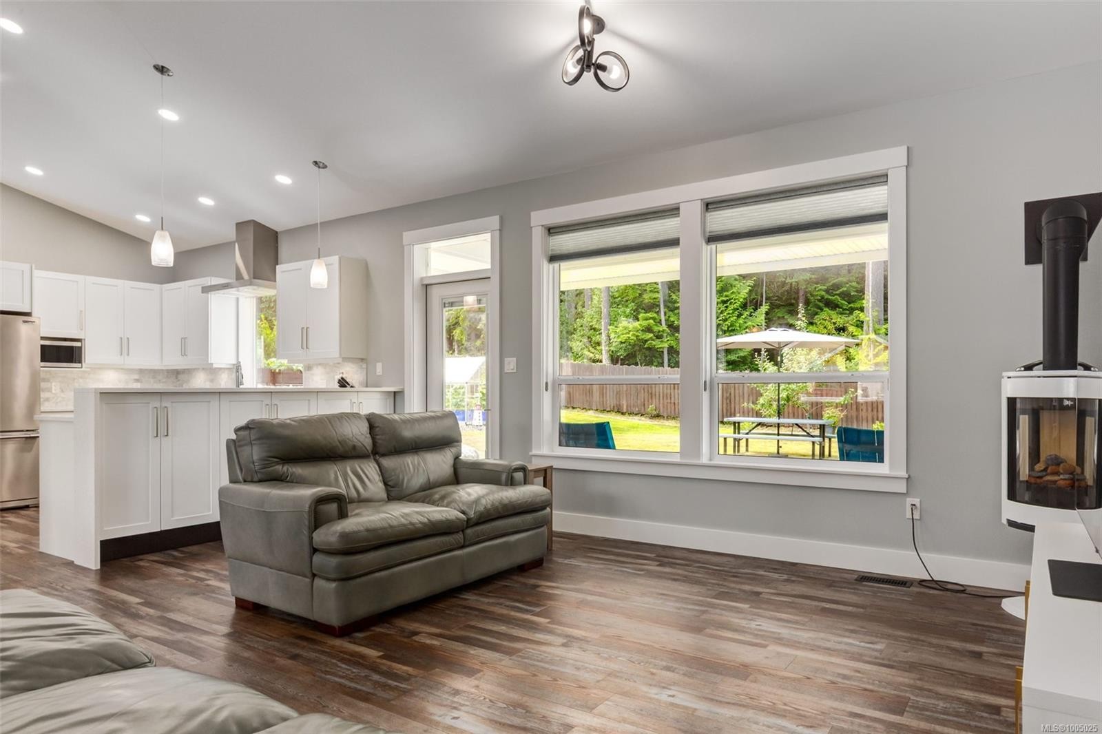 









108


Allview

Lane,
Bowser,




BC
V0R 1G0

